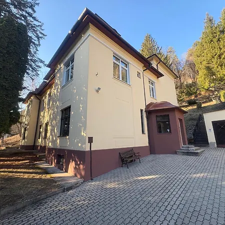 Penzion Vila-ivana 3*